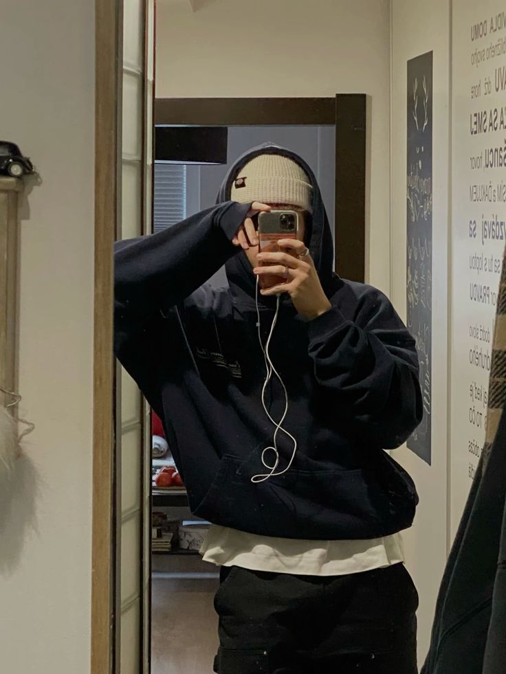 files/outfit_inspo.jpg